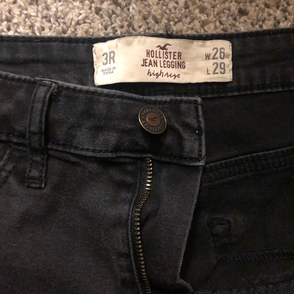 SOLD Black Hollister high rise Skinny Jeans - Picture 2 of 3